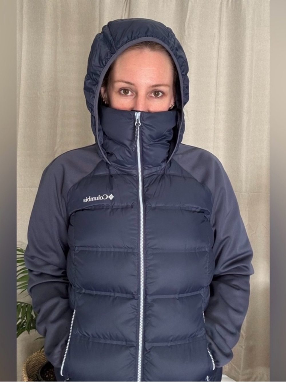 Columbia womens down hooded jacket with fleece sleeves - Picture 3 of 7
